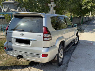 Toyota Land Cruiser Prado foto 3