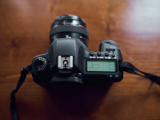 Canon 5D Mark || & canon EF50mm f1.4 foto 6