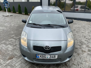 Toyota Yaris foto 7