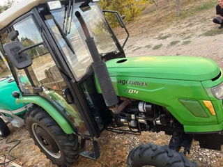 Tractor Agromax 404