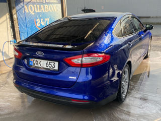 Ford Mondeo foto 6