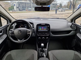 Renault Clio foto 9