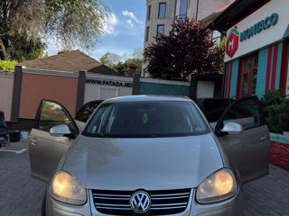 Volkswagen Jetta foto 3