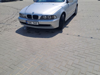 BMW 5 Series foto 5