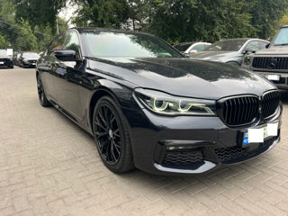 BMW 7 Series foto 8