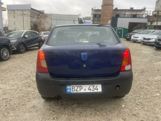 Dacia Logan foto 2