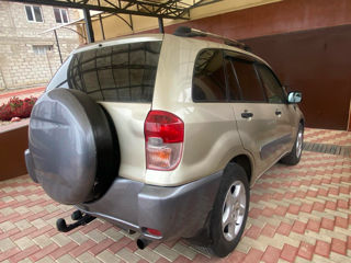 Toyota Rav 4 foto 3