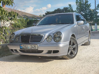 Mercedes E-Class