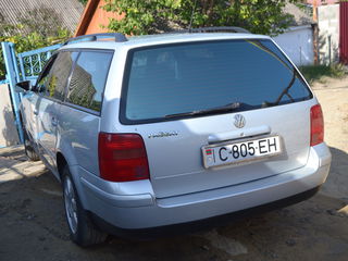 Volkswagen Passat foto 2