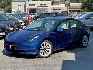 Tesla Model 3 foto 4