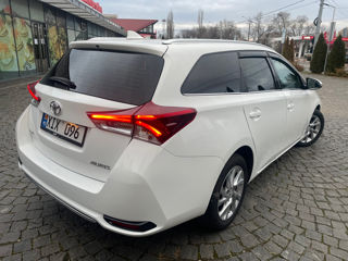 Toyota Auris foto 6