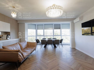 Apartament cu 4 camere, 136 m², Botanica, Chișinău