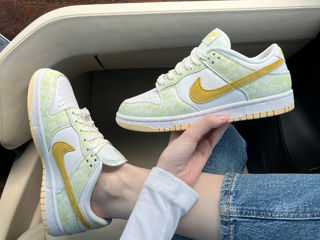 Nike Dunk Low Yellow Strike foto 2