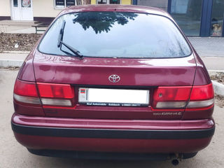 Toyota Carina foto 3