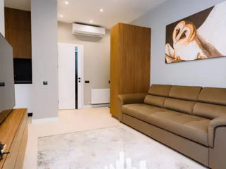 Apartament cu 2 camere, 65 m², Centru, Chișinău foto 4