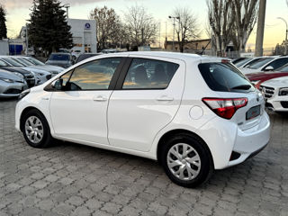 Toyota Yaris foto 3