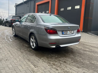 BMW 5 Series foto 5