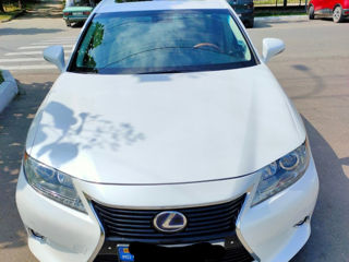 Lexus ES Series