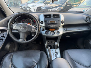 Toyota Rav 4 foto 8