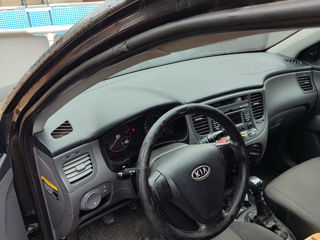 KIA Rio foto 2