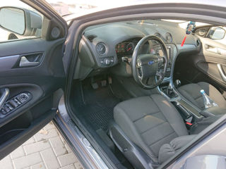 Ford Mondeo foto 4