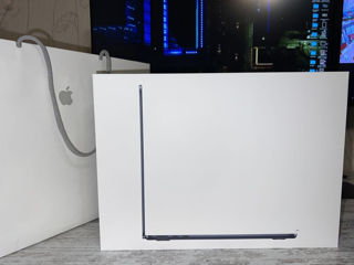 MacBook AIR 13.6 M3 8ГБ SSD 512