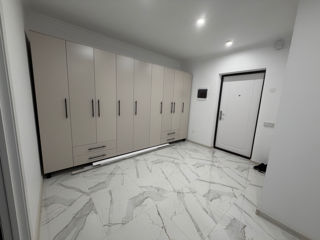 2-комн. кв., 60 м², 2/6 эт.