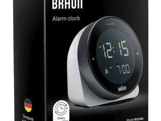 Цифровые часы braun