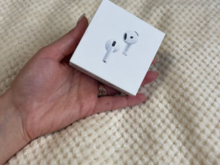 AirPods 4 Active Noise Cancellation Noi Sigilate foto 2