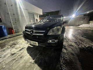 Mercedes GL-Class foto 2