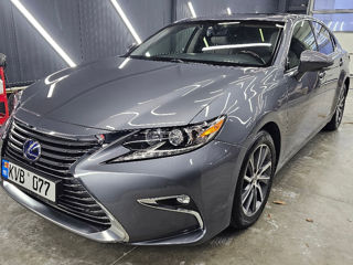 Lexus ES Series