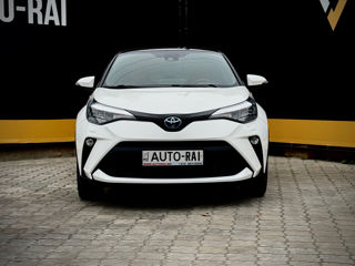 Toyota C-HR foto 4