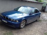 BMW 5 Series foto 1