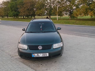 Volkswagen Passat foto 1