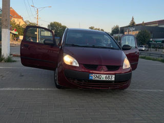 Mitsubishi Colt foto 3