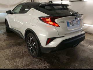 Toyota C-HR foto 3