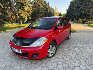 Nissan Tiida фото 2