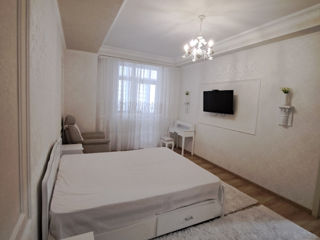 Apartament cu 3 camere, 123 m², Botanica, Chișinău foto 8