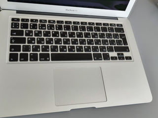 MacBook Air 13 2011 (i5, 4 Gb, HDD120 Gb) foto 3