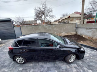 Toyota Auris foto 4