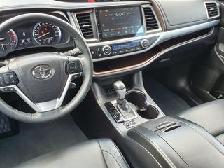 Toyota Highlander foto 5