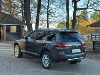 Volkswagen Touareg foto 4