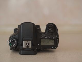 Canon 70D body foto 6