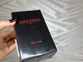 Valentino Uomo Born in Roma