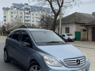 Mercedes B-Class foto 10