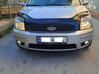 Ford Fusion foto 3