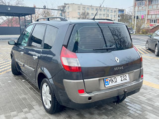 Renault Grand Scenic foto 4