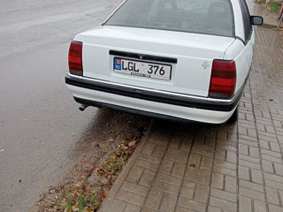 Opel Omega foto 2