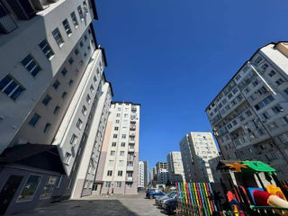 Apartament cu 3 camere, 86 m², Durlești, Chișinău