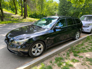 BMW 5 Series foto 3